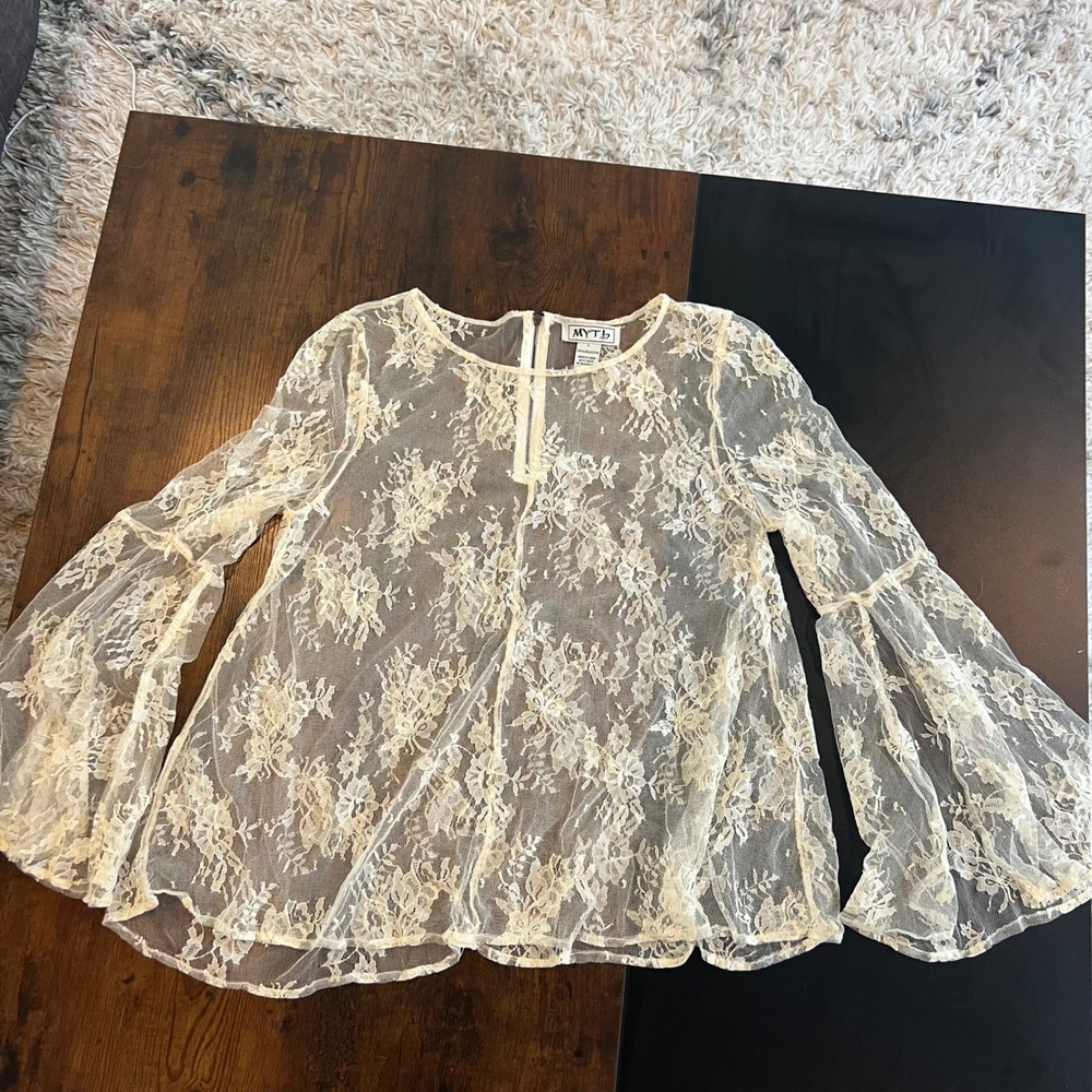 Myth NYC Cream Y2k Floral Lace Sheer Bell Sleeve Blouse Top Large Ivory Boho
